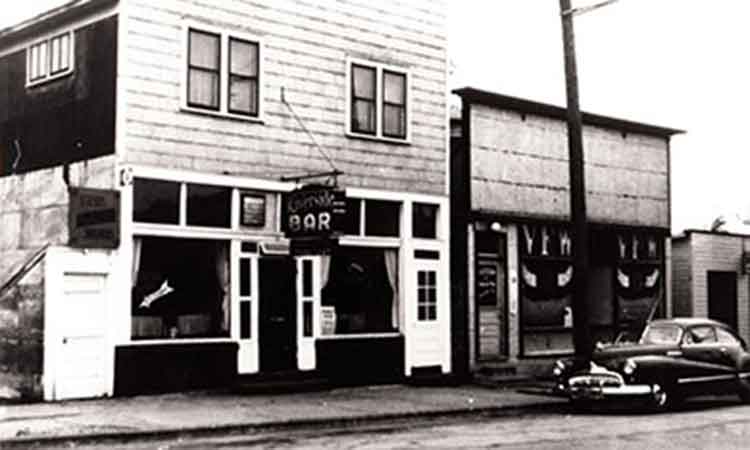 Historic Riverside Pizza